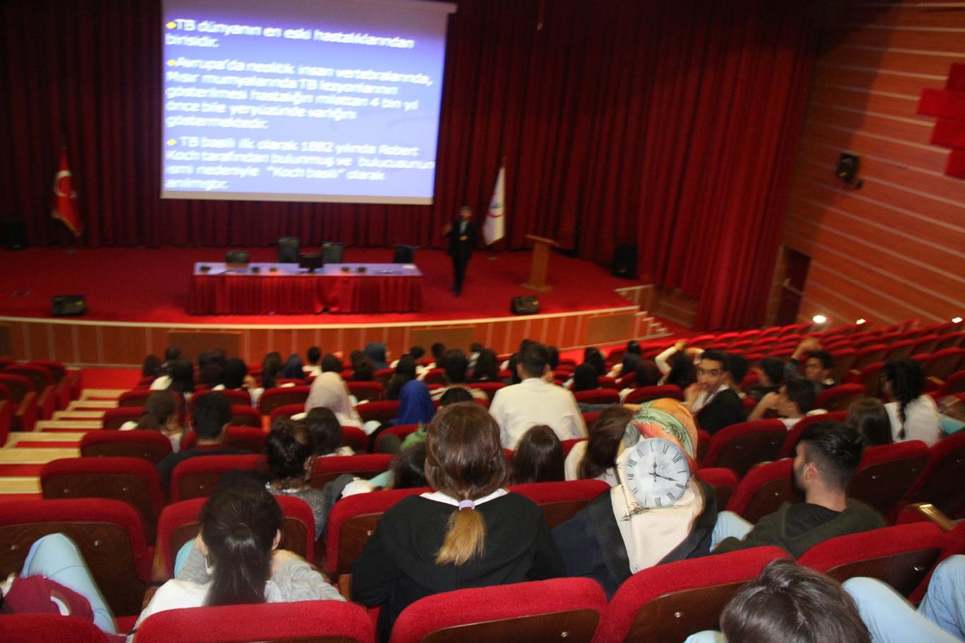 "Veremin erken teşhis ve tedavisi toplum sağlığı açısından çok önemli" "Veremin erken teşhis ve tedavisi toplum sağlığı açısından çok önemli"
